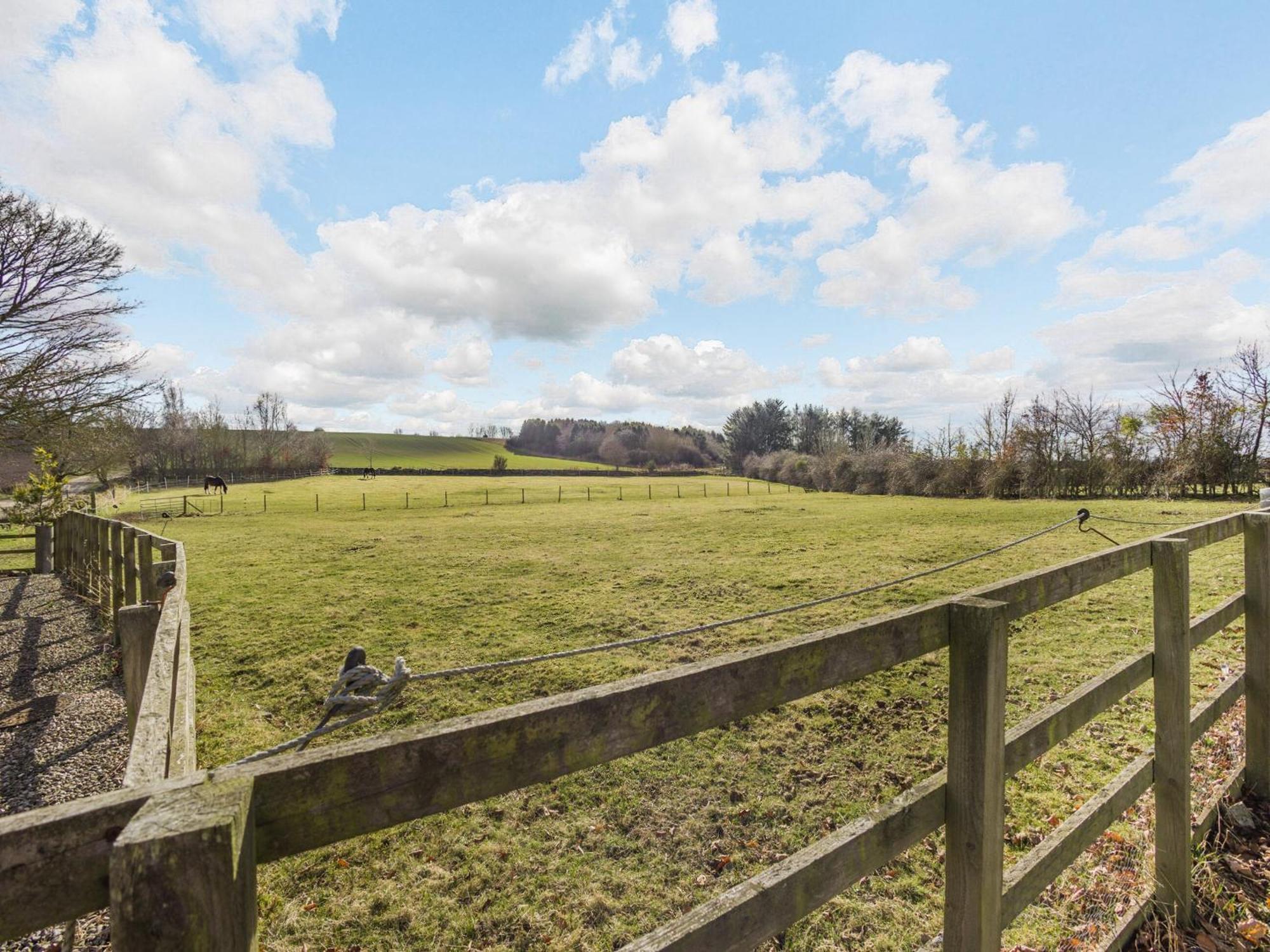 Appletree Cottage Kirkton of Tealing Esterno foto